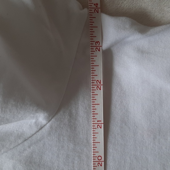 3 for $30. Levi's Cropped Jordie T-Shirt - Picture 9 of 12